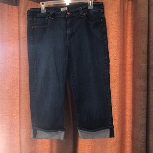 Levi’s size 10 - 515 Capri